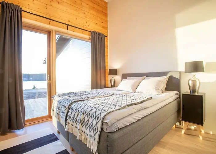 Arctic Circle Holiday Homes, Riverside Luxury Suites