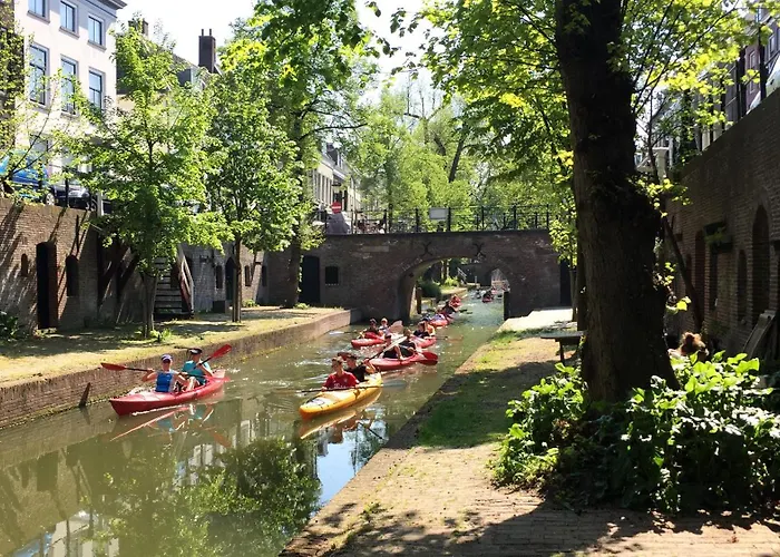 Large Historical Apartment & Canal Terrace
