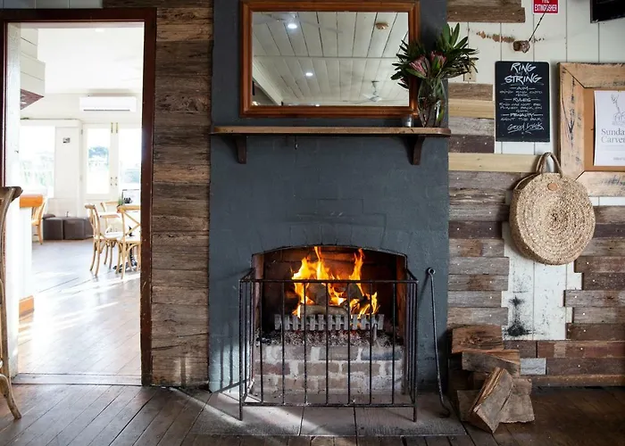 Robertson Public House And Kitchen
