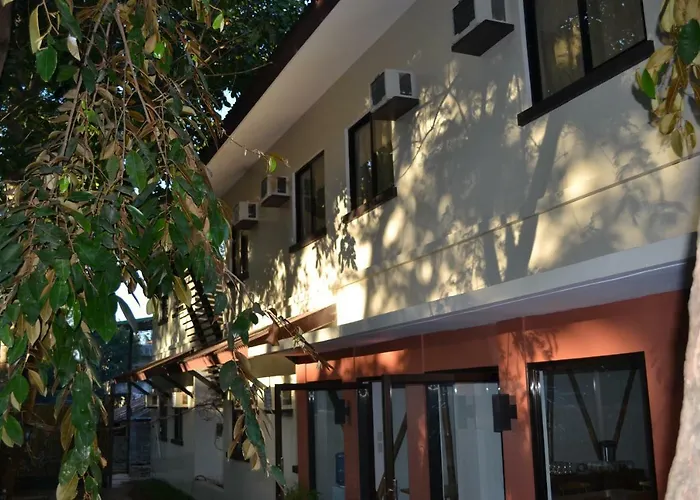 Coron Ecolodge