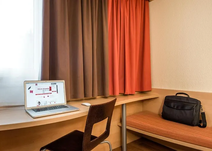 Ibis Paris Porte De Bagnolet