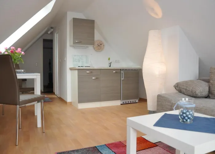 Ferienhaus Müritzzauber / 1 Zimmer Dachgeschoss-Appartement