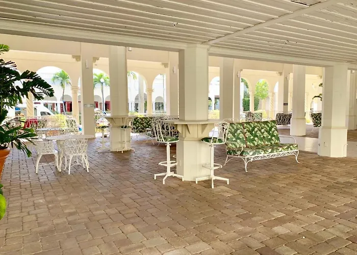Cozy Studio In The Heart Of The Palm Beach Island