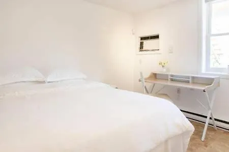 Big Bright 1 Bedroom At U/Shaw + 14Th On Quaint Swann