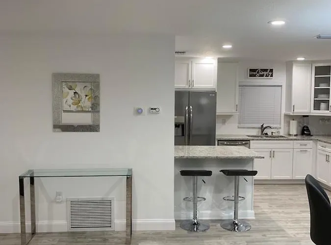 Bradenton Retreat Near Beaches & Img Academy, Mins To Downtown