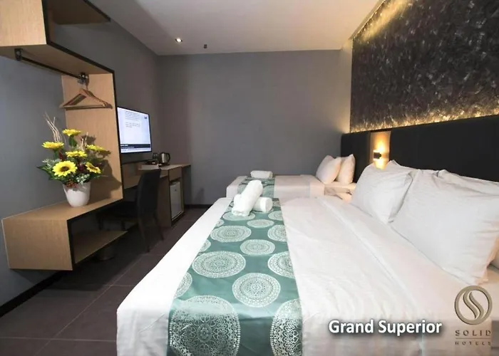Solid Hotels