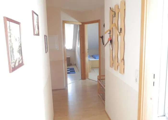 Ferienwohnungen Wittmann, Wohnung 2 OG., für bis zu 3 Personen