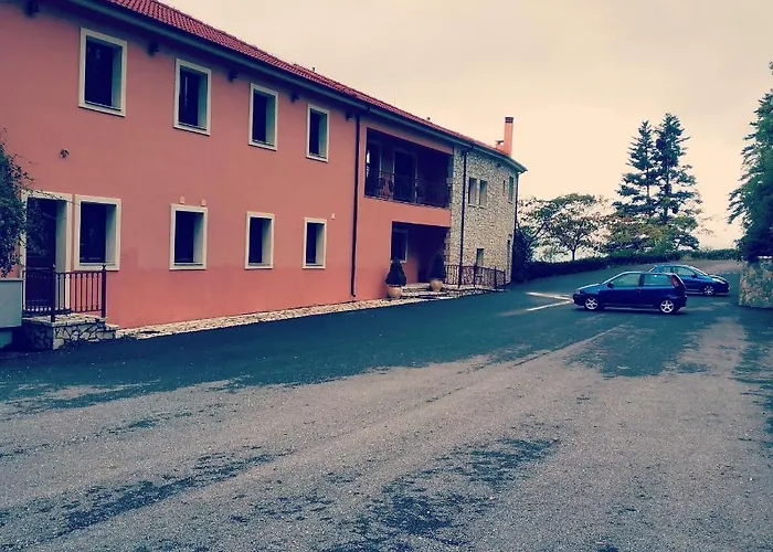 Vytina Mountain View Hotel