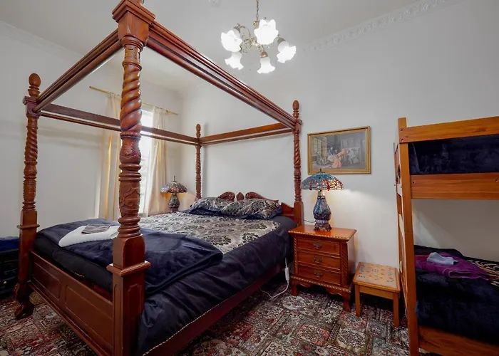 Otira Stagecoach Hotel