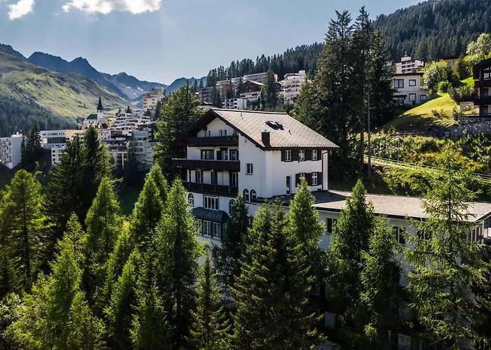 Belmont- Apartment Haus