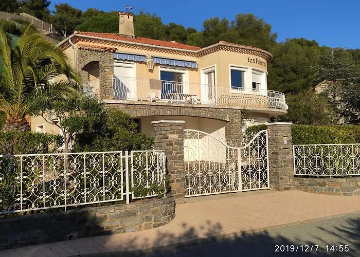 Meuble Tourisme 4*, Les Pieds Dans L'Eau, Villa Las Palmeras