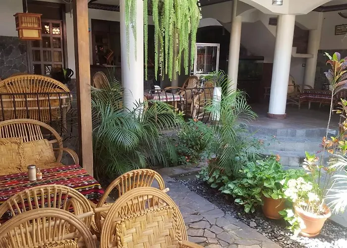 Shanti Shanti Hotel & Restaurante