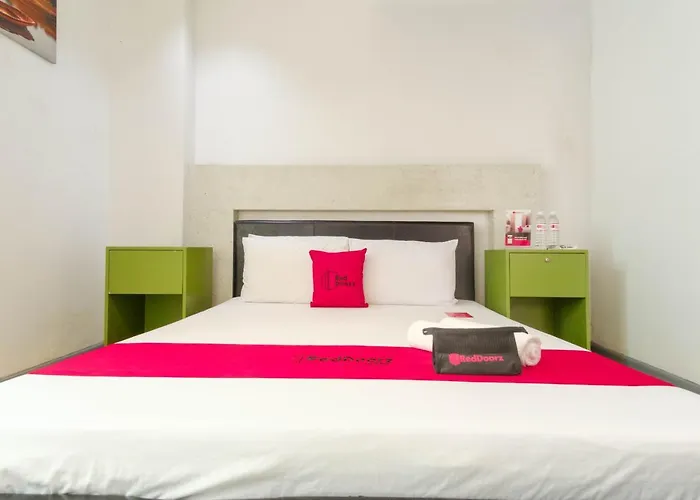 Reddoorz Near Waltermart Subic