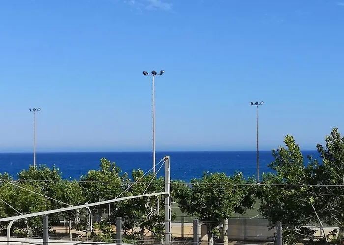 Luxury Apartment Accommodation, Next To Beach & Train Station Calella