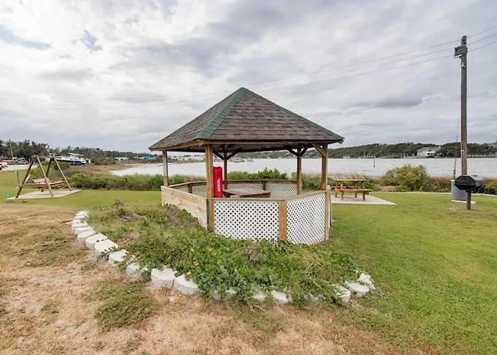 Bogue Shores 264