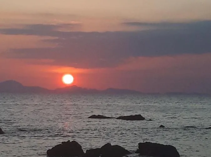Sunset Beach Bungalow Koh Pu