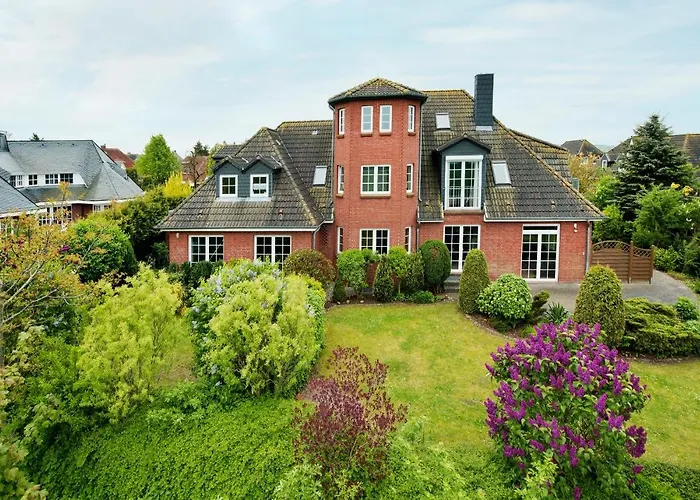Ferienwohnung im Poolhaus mit Ostseeblick