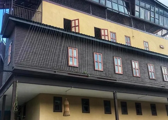 Anggun Lodge