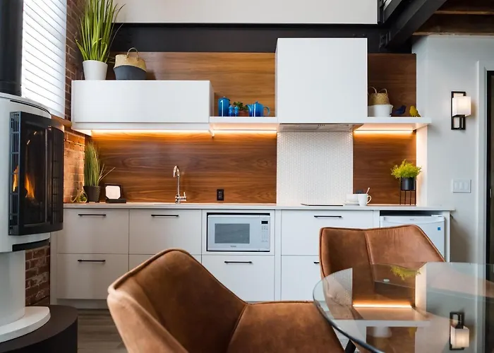 48 King West Boutique Hotel