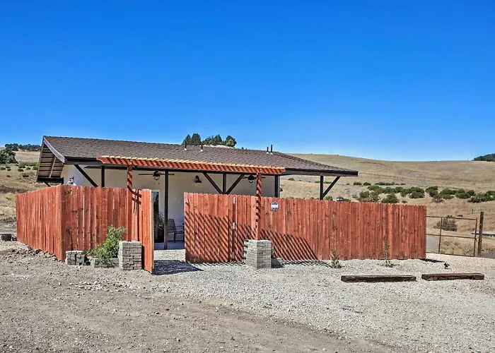 Cottage By The Lakes W/ Patio By Lake Nacimiento