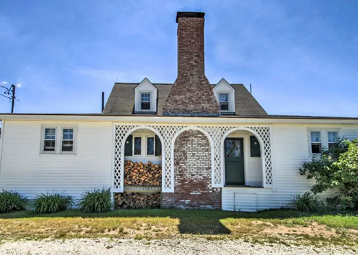 Kennebunk Cottage W/ Private Beach & Ocean Views!