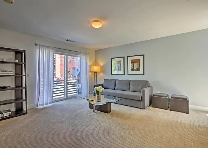 Lohi Apartment W/ Patio: 1 Mi To Downtown Denver!