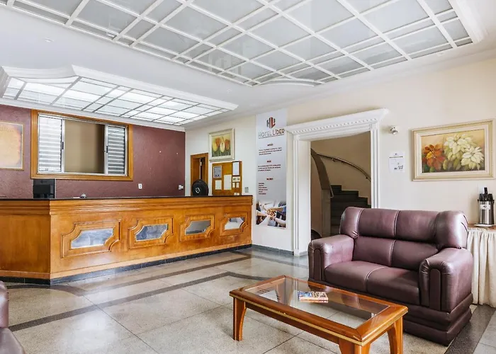 Hotel Líder