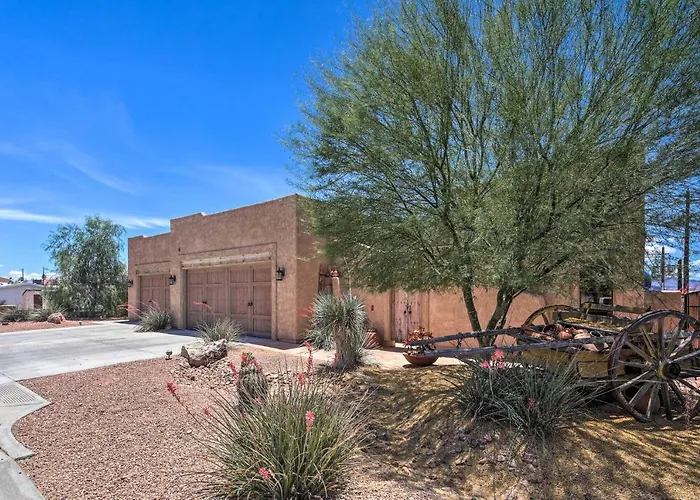 Patio, Grill & Yard: Pet-Friendly Lake Havasu Gem