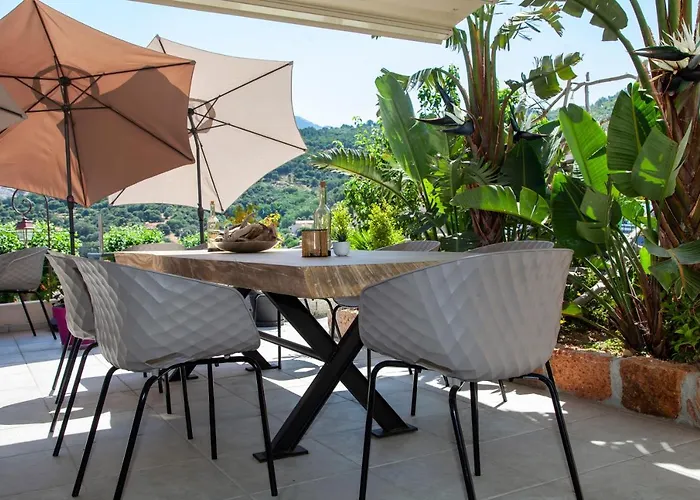 Hotel Scandola