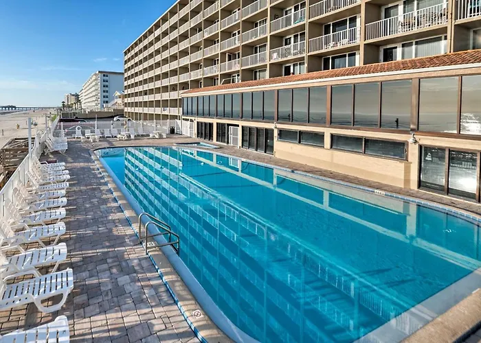 Oceanfront Daytona Beach Studio W/ Balcony!
