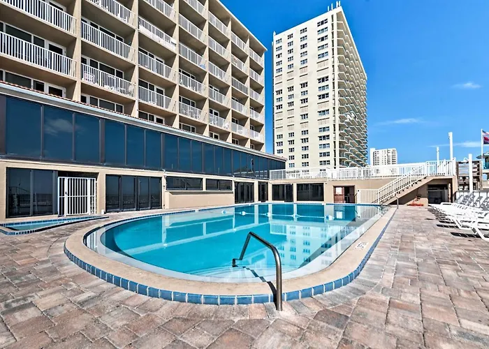 Oceanfront Daytona Beach Studio W/ Balcony!