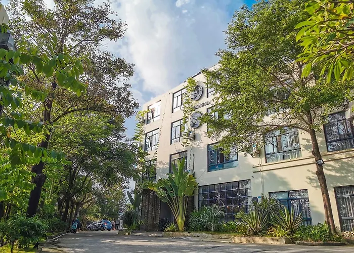Sanya Yhy Mountain Design Phoenix Airport Hotel