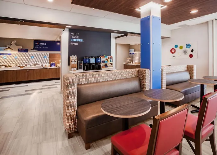 Holiday Inn Express & Suites - Parsons By Ihg