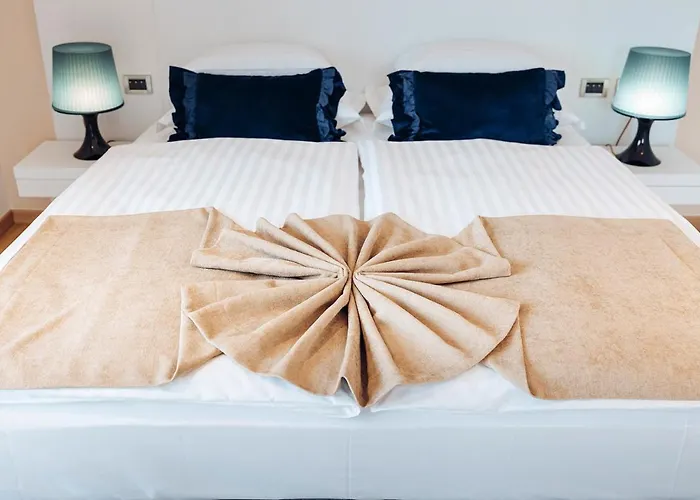 Antunovic Hotel East