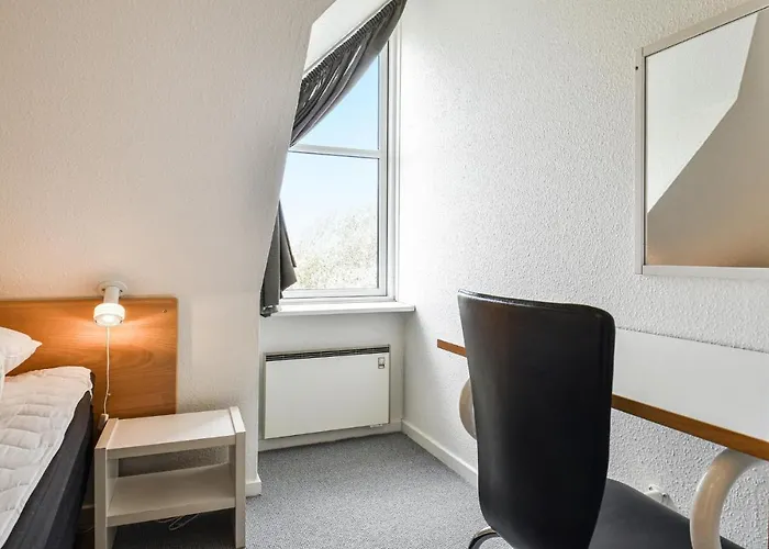 Lovely Apartment In Lemvig With Kitchen