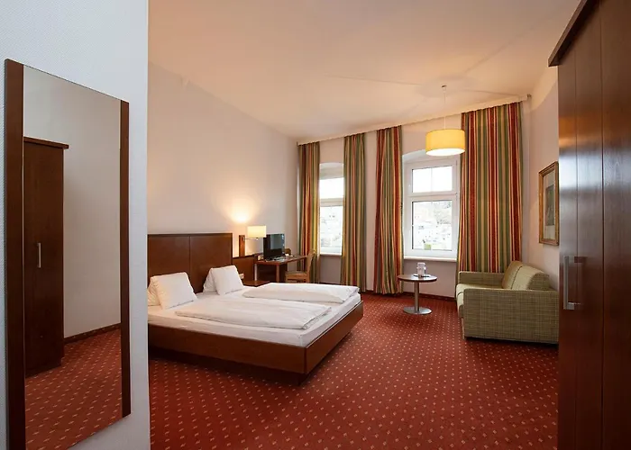 Keramikhotel Goldener Brunnen