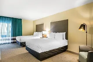 Marina Bay Hotel & Suites, An Ascend Hotel Collect