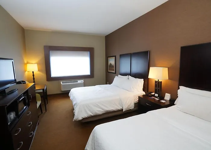 Holiday Inn Express & Suites Canyonville