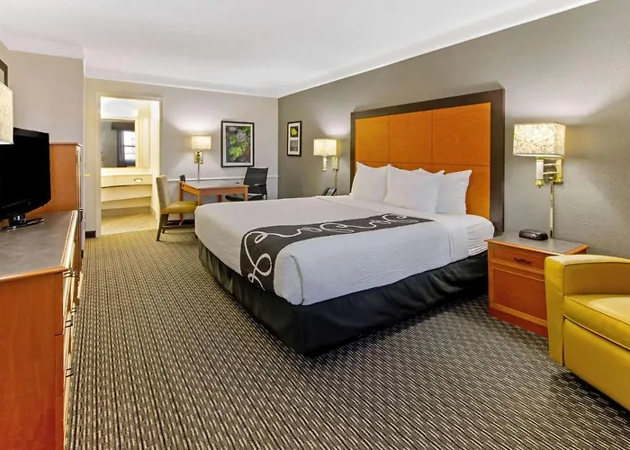 La Quinta Inn By Wyndham Santa Fe