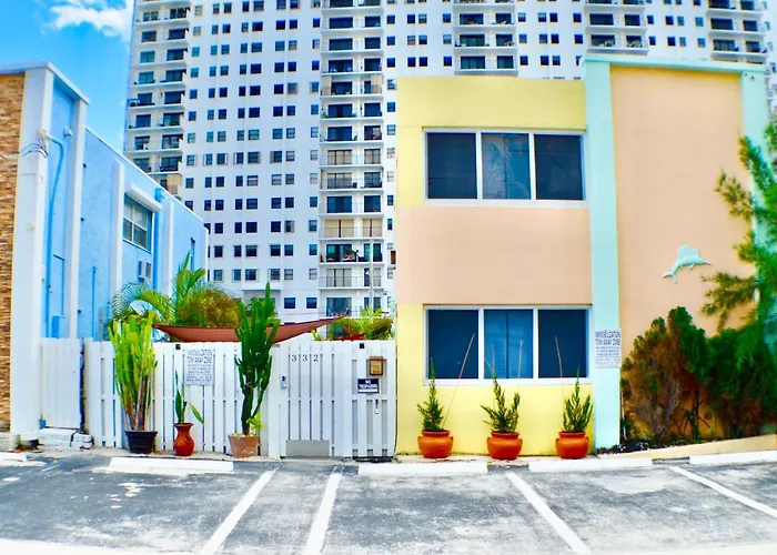 Hollywood Beachfront House