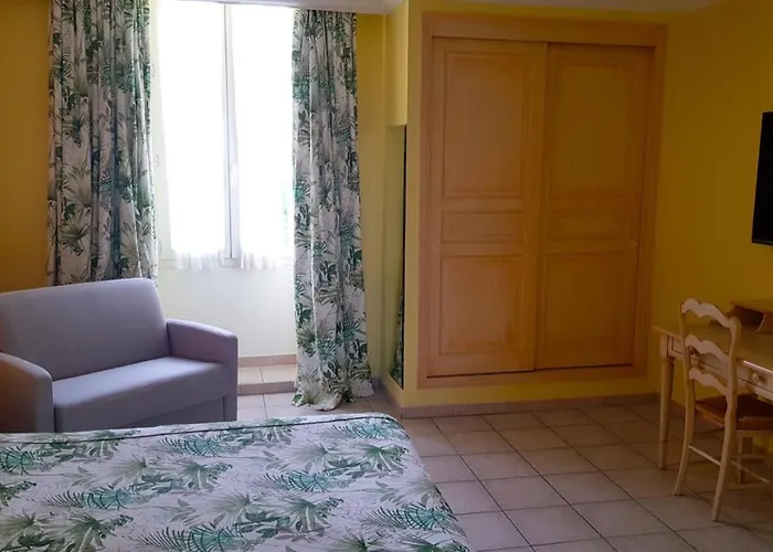 Hôtel Les Palmiers