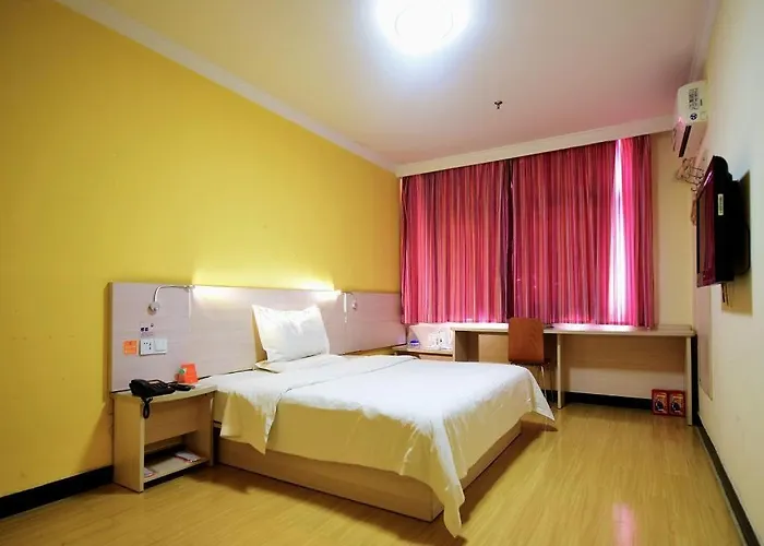 7Days Inn Kaifeng Gulou Square Xueyuanmen