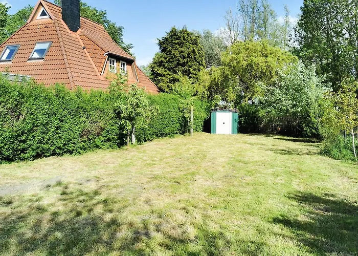 Smittshörn 3 - Nordsee Erdgeschosswohnung mit eingezäunten Garten, Kamin und Lounge!