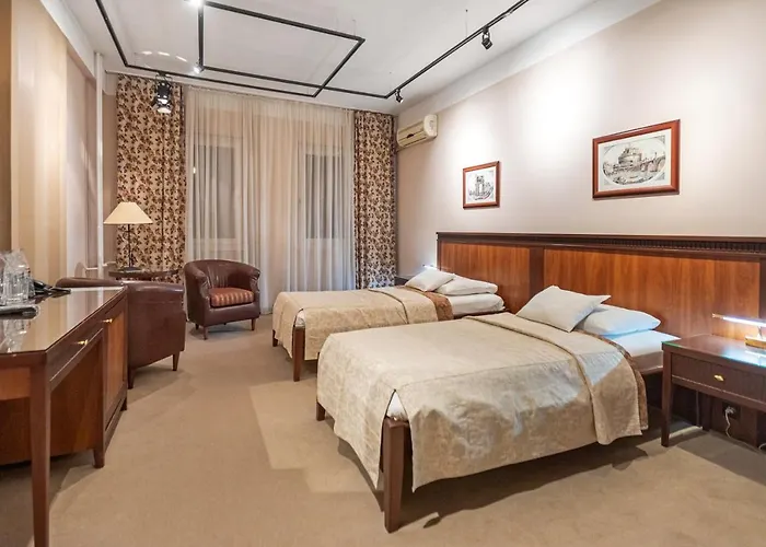The Regent Club Hotel